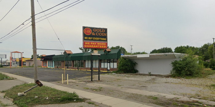 Stans Donut Drive-In - 2019